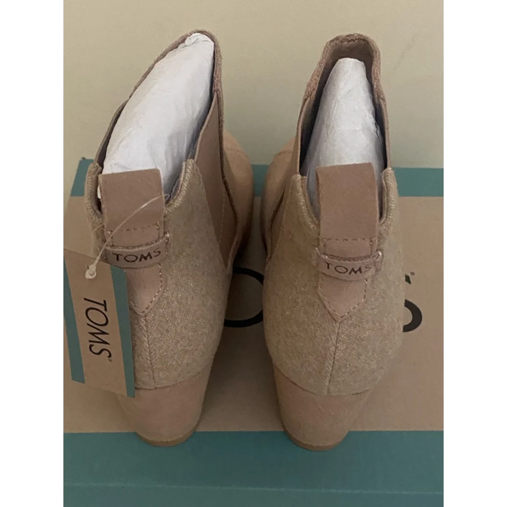 Women's TOMS Beige‎ Suede Wedge Ankle Boots Size 7.5
